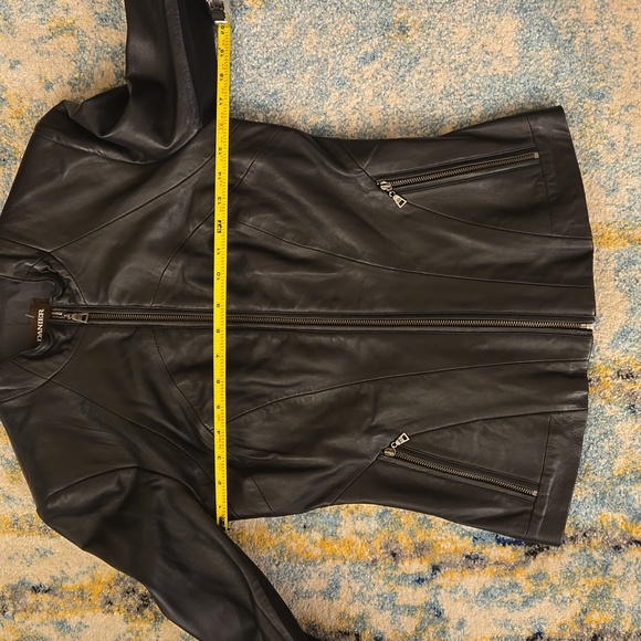 Moving Sale: NWT $549 100% gorgeously soft leather jacket, 90s vintage inspired - Picture 7 of 9